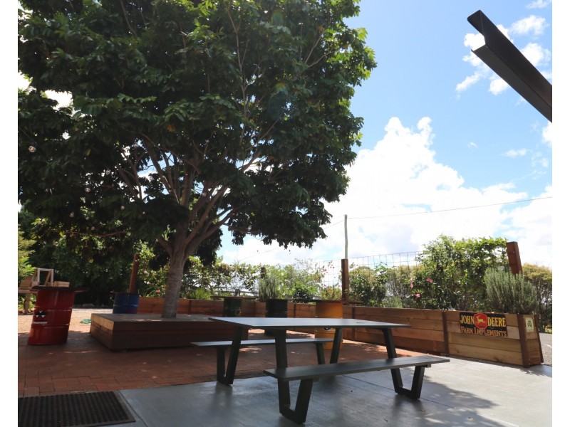 1 Cottonwood Close, Doolbi QLD 4660