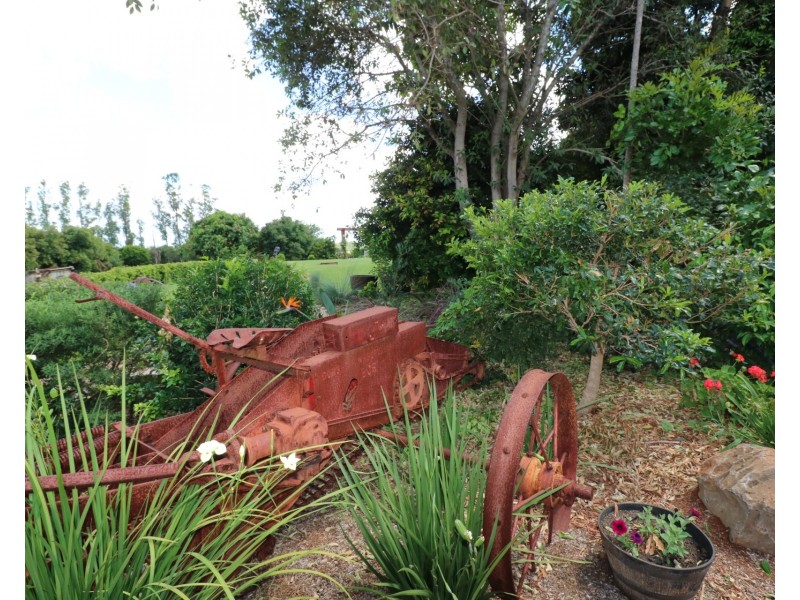 1 Cottonwood Close, Doolbi QLD 4660