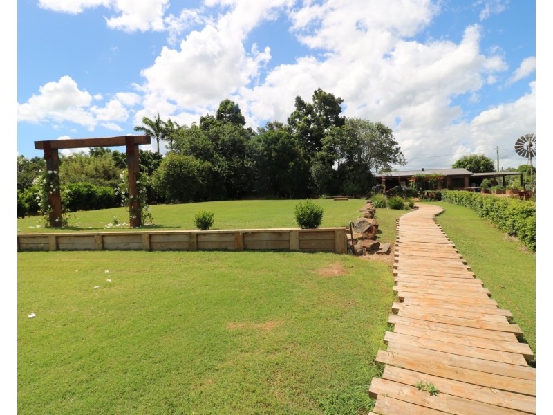 1 Cottonwood Close, Doolbi QLD 4660