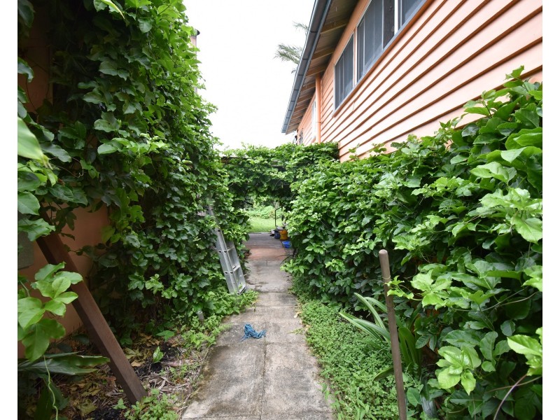 1 Mill Street, Wallaville QLD 4671