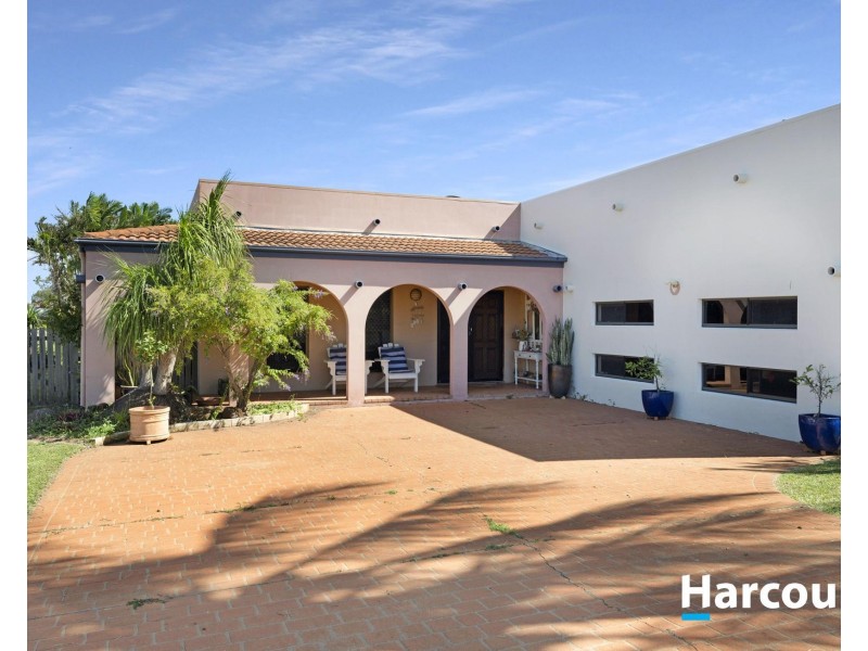 166 Barolin Esplanade, Coral Cove QLD 4670