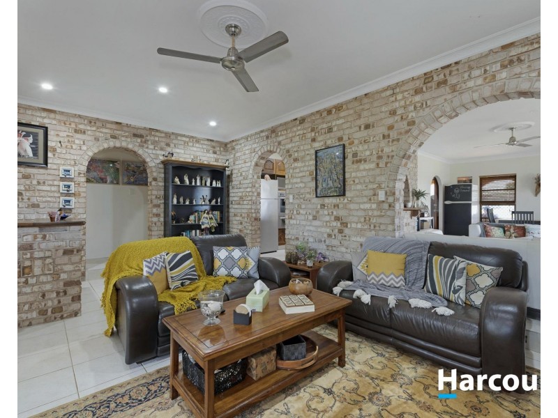 166 Barolin Esplanade, Coral Cove QLD 4670