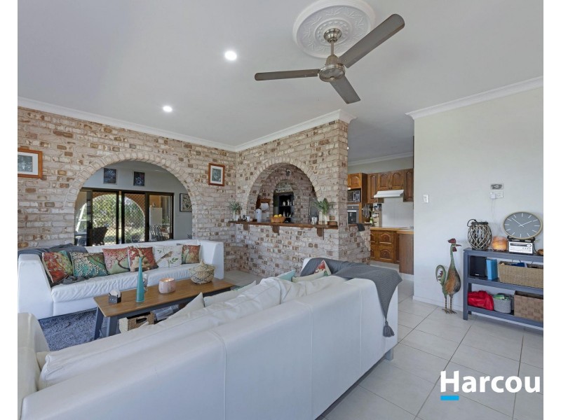 166 Barolin Esplanade, Coral Cove QLD 4670