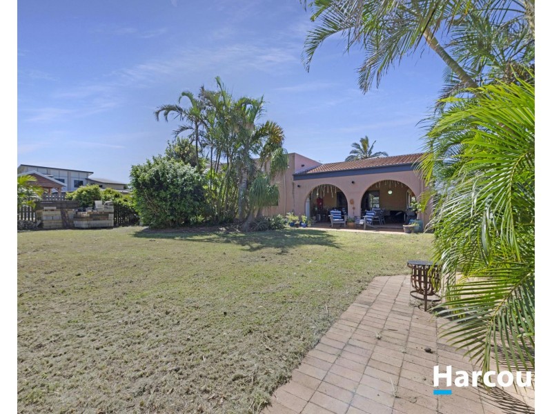 166 Barolin Esplanade, Coral Cove QLD 4670