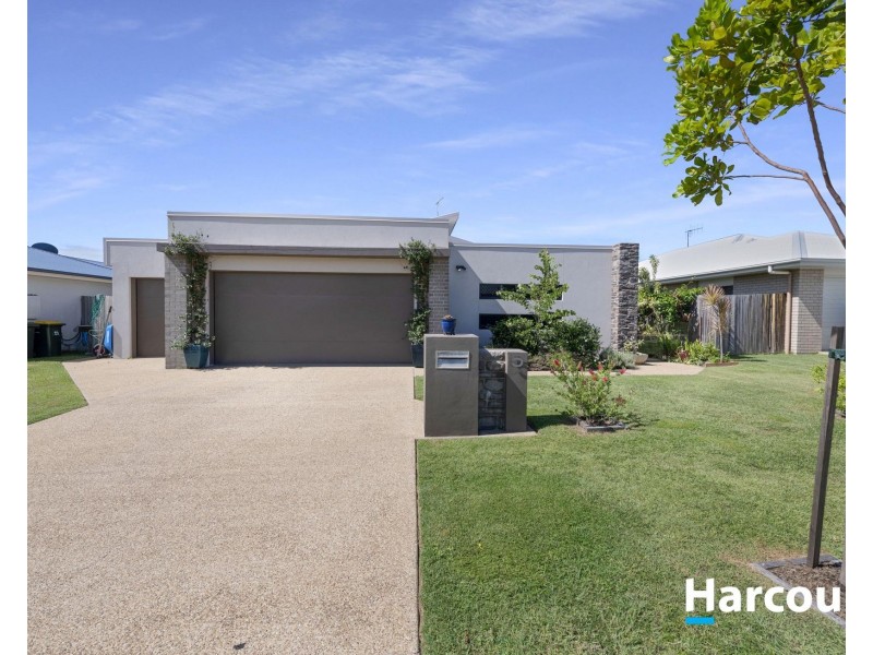 5 McCallum Close, Coral Cove QLD 4670
