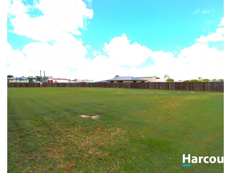 8 Henry Court, Buxton QLD 4660