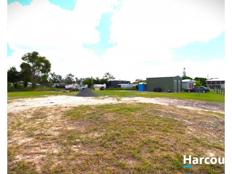 5 GREEN COURT, Buxton QLD 4660