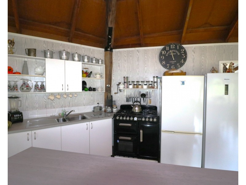 8 Morton Close, Apple Tree Creek QLD 4660