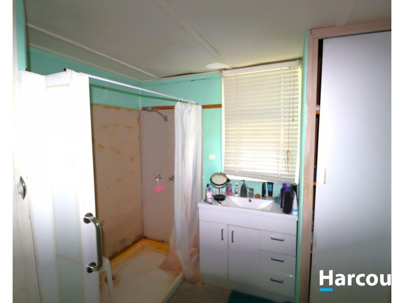 31 George St, Biggenden QLD 4621