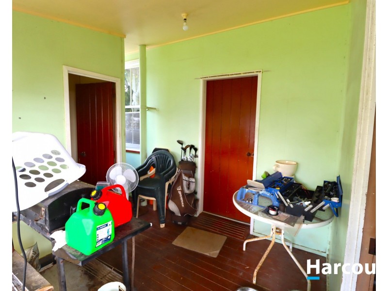 31 George St, Biggenden QLD 4621