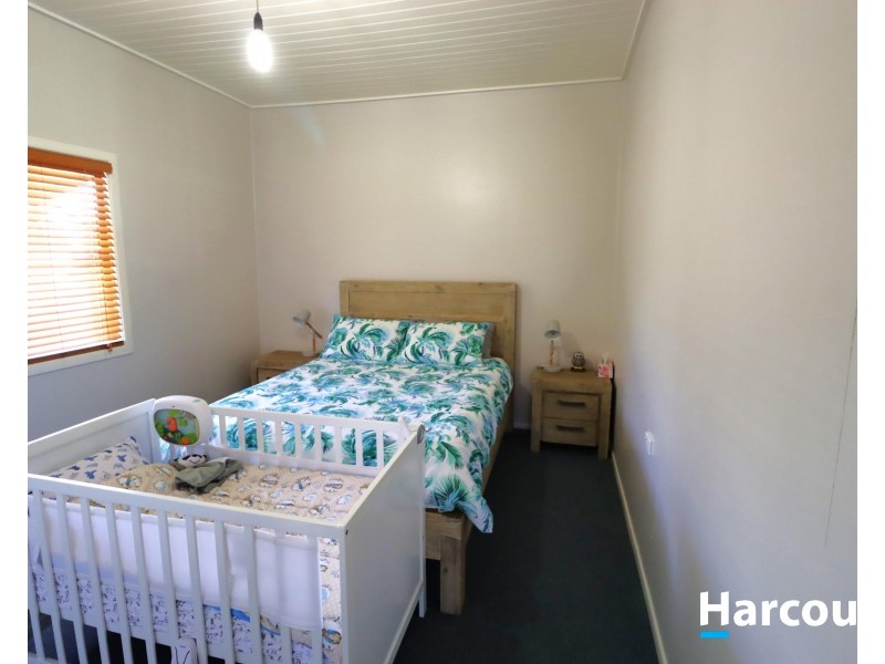 18 Gibson Street, Avenell Heights QLD 4670