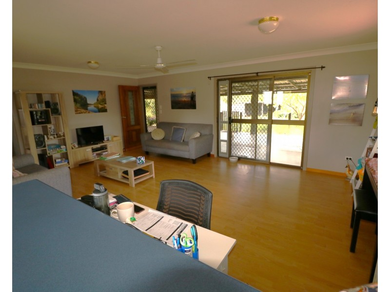 143 Bunns Road, Apple Tree Creek QLD 4660