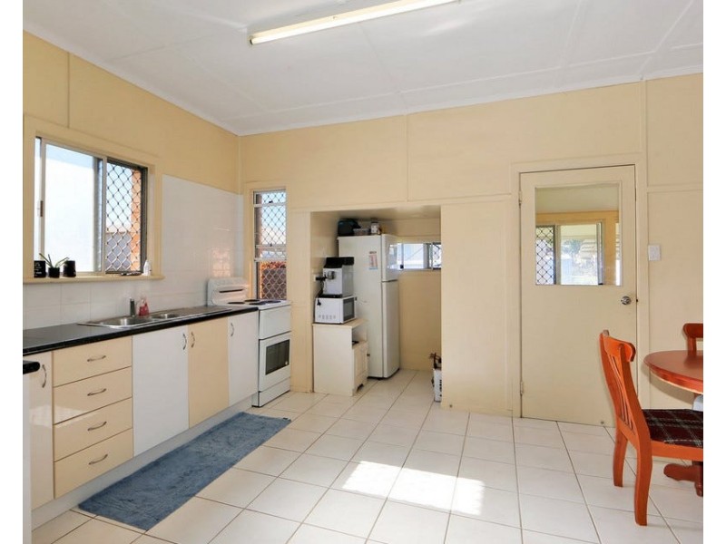 14 Moncrieff Street, Kepnock QLD 4670