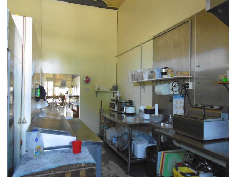 106 Churchill Street, Childers QLD 4660