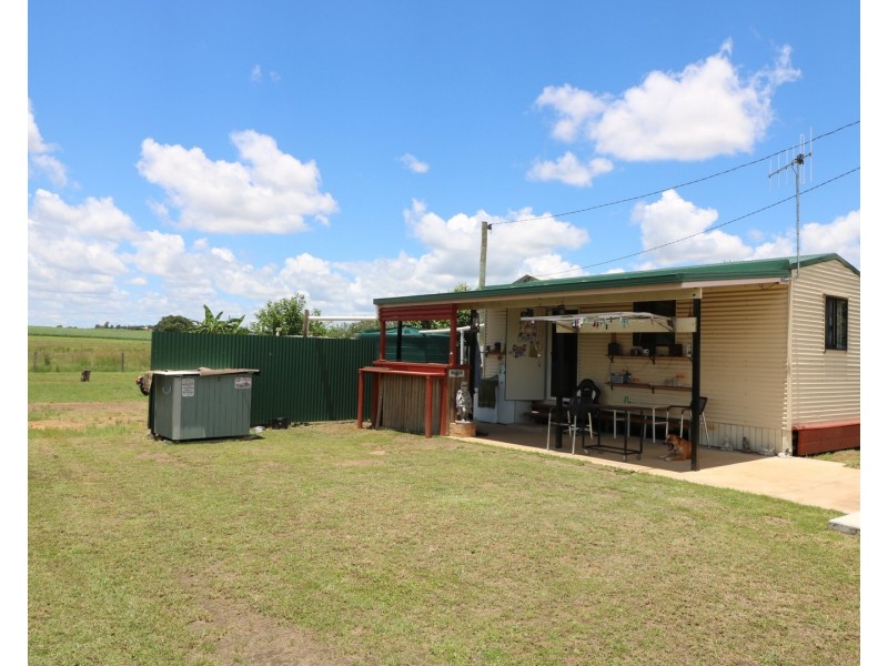 12 Church Street, Horton QLD 4660