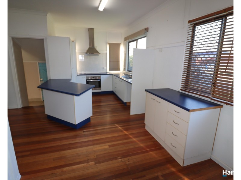 18 Tobruk Street, Svensson Heights QLD 4670