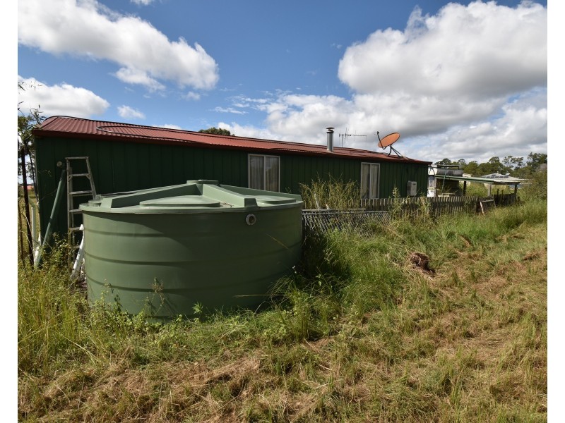 7 Garryowen Road, Redridge QLD 4660