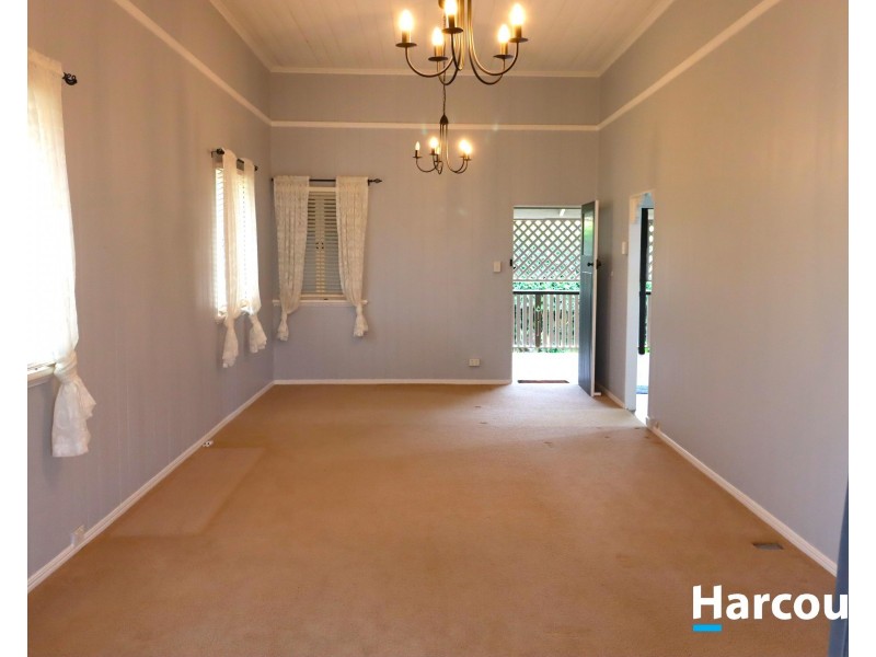 31 Macrossan St, Childers QLD 4660