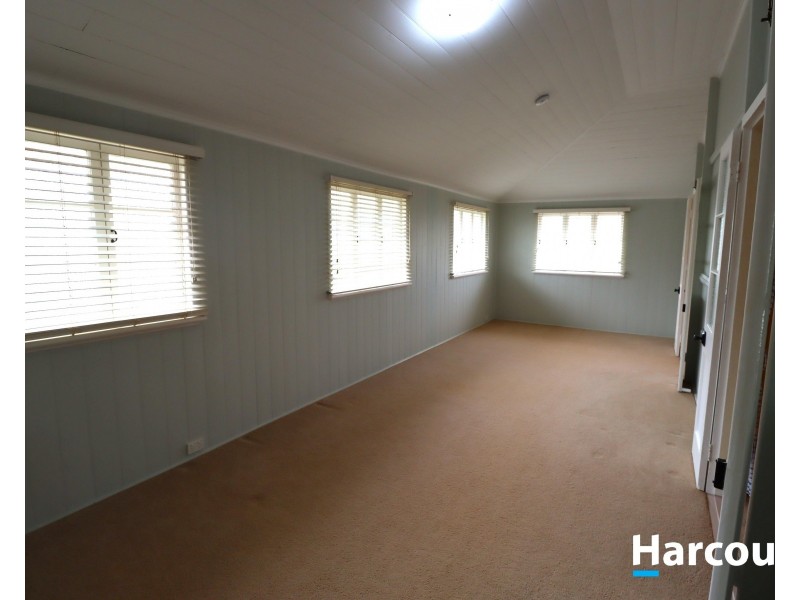 31 Macrossan St, Childers QLD 4660