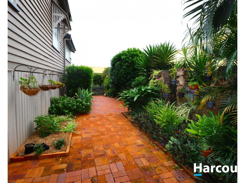 31 Macrossan St, Childers QLD 4660
