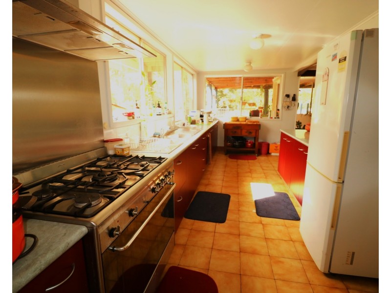 119 Ginns Road, Childers QLD 4660
