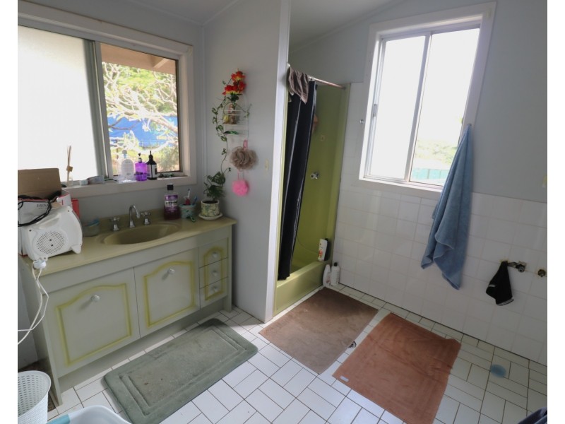 119 Ginns Road, Childers QLD 4660