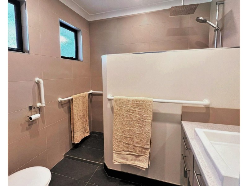 102 Gregory Drive, Redridge QLD 4660