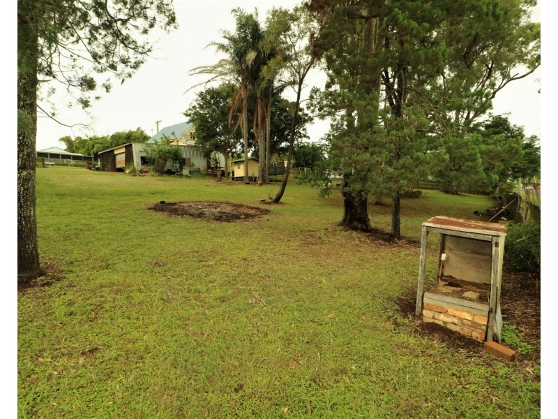 12 Holme Street, Cordalba QLD 4660