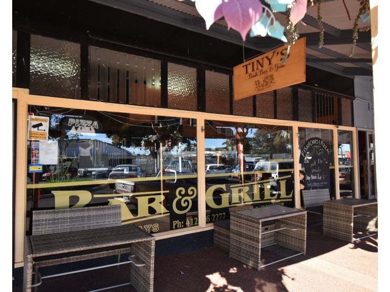 122 Churchill  Street, Childers QLD 4660