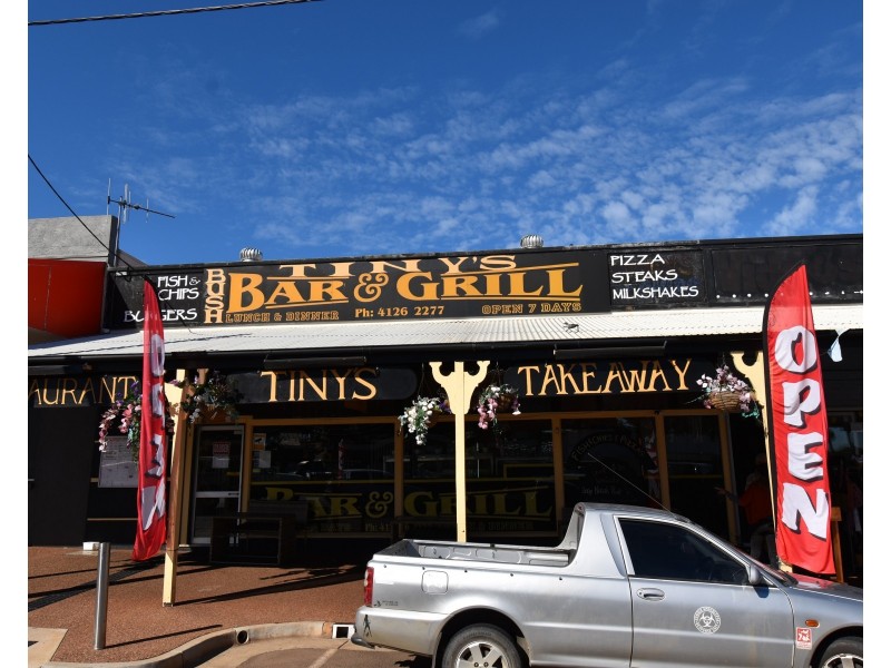 122 Churchill  Street, Childers QLD 4660