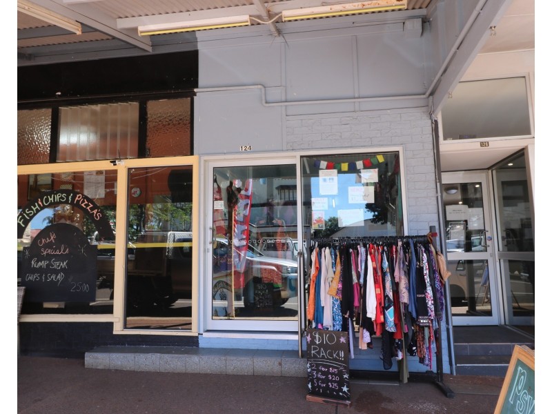 122 Churchill  Street, Childers QLD 4660