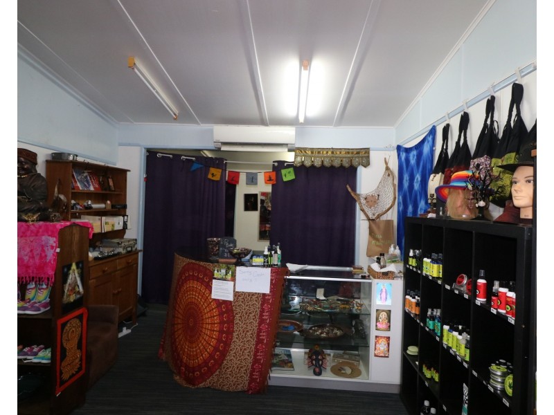 122 Churchill  Street, Childers QLD 4660