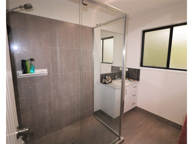 8 Eucalypt Court, Apple Tree Creek QLD 4660