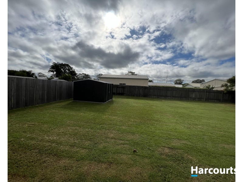 44 Broadmeadow Street, Thabeban QLD 4670