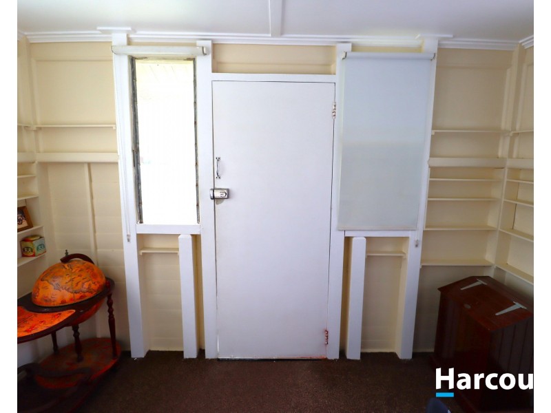 18 Walsh St, Biggenden QLD 4621