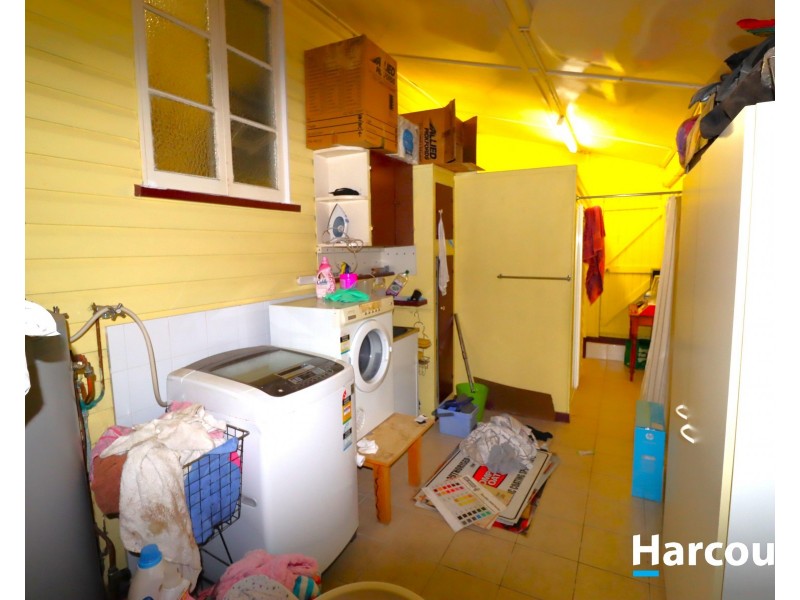 18 Walsh St, Biggenden QLD 4621