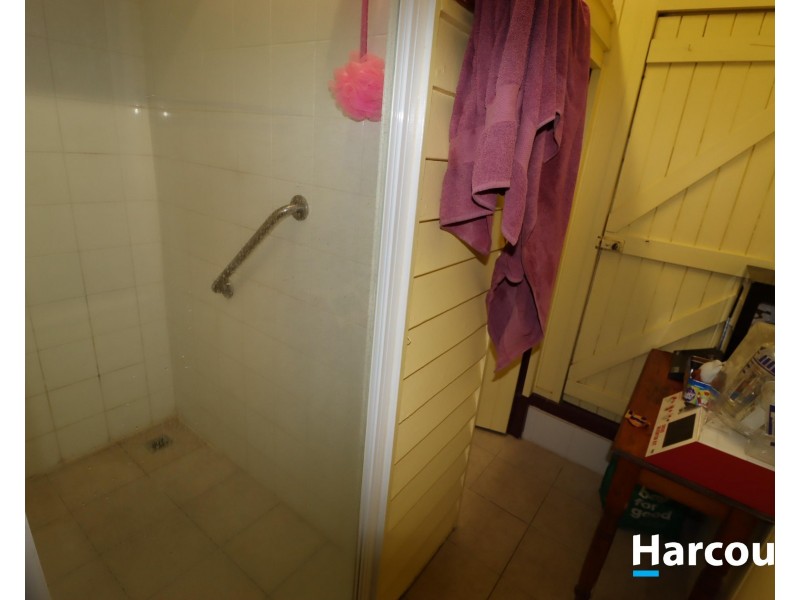 18 Walsh St, Biggenden QLD 4621