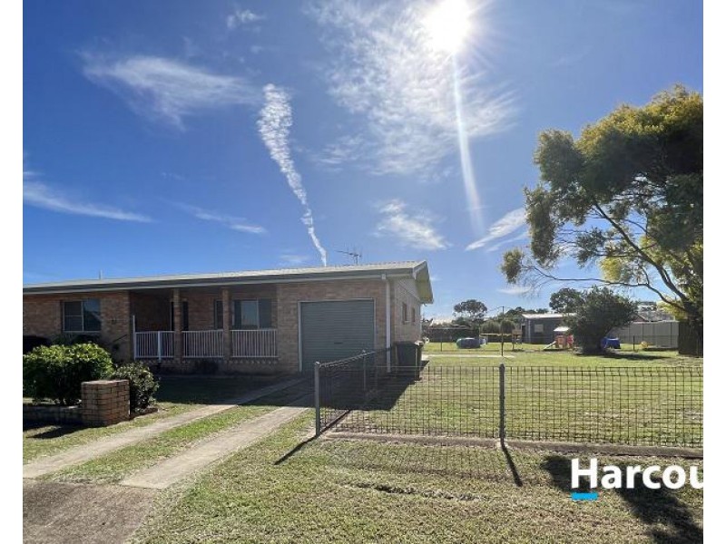 11 Lucas Street, Kepnock QLD 4670