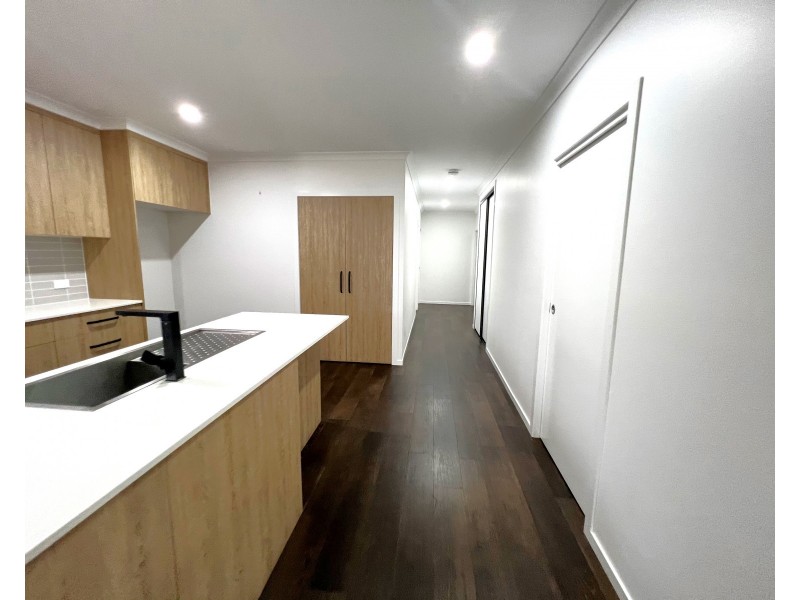 1/4 Keiran Place, Bundaberg East QLD 4670