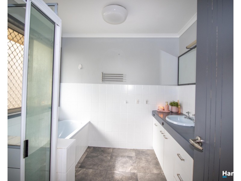 43 Witts Road, Meadowvale QLD 4670