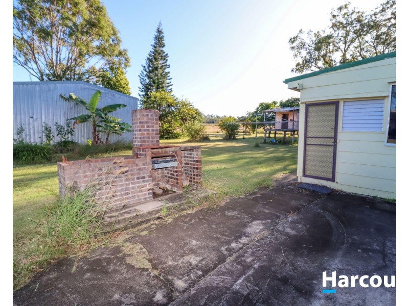 35 Berrembea Road, Drinan QLD 4671