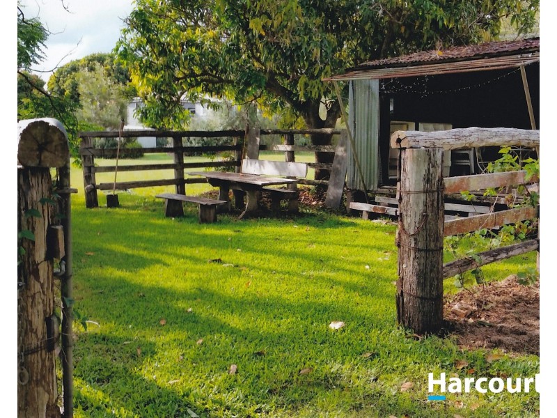 198 Station Road, Horton QLD 4660