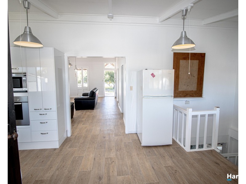 96 Esplanade, Woodgate QLD 4660