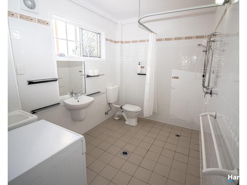 96 Esplanade, Woodgate QLD 4660