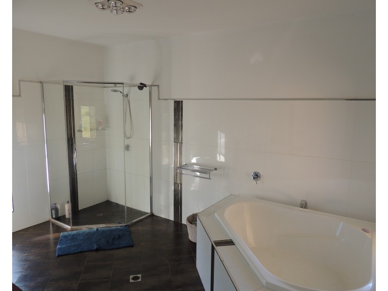 410 Knockroe Road, North Isis QLD 4660