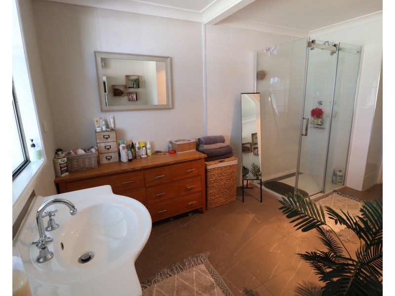212 North Isis  Road, North Isis QLD 4660