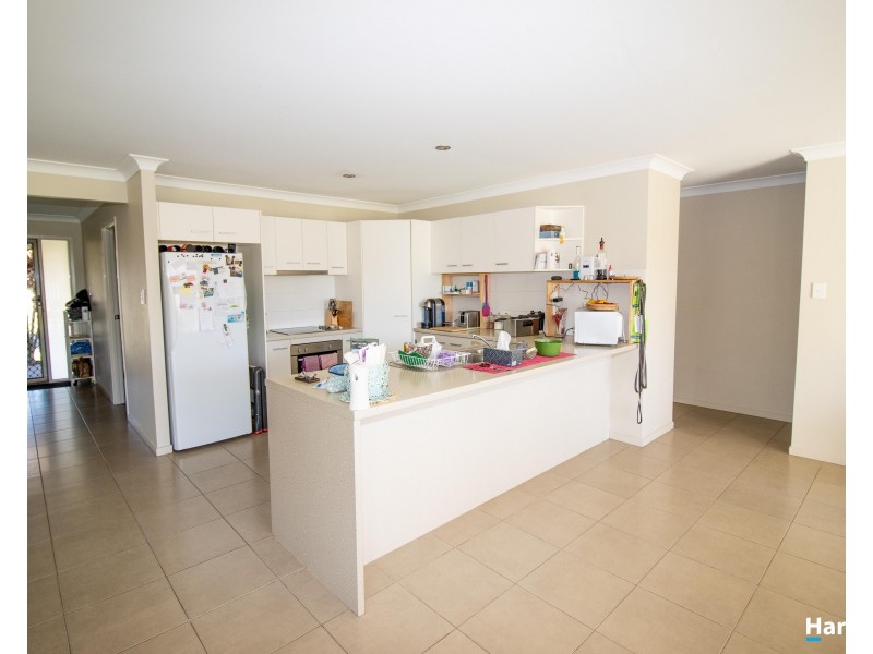14 Zac Street, Kalkie QLD 4670