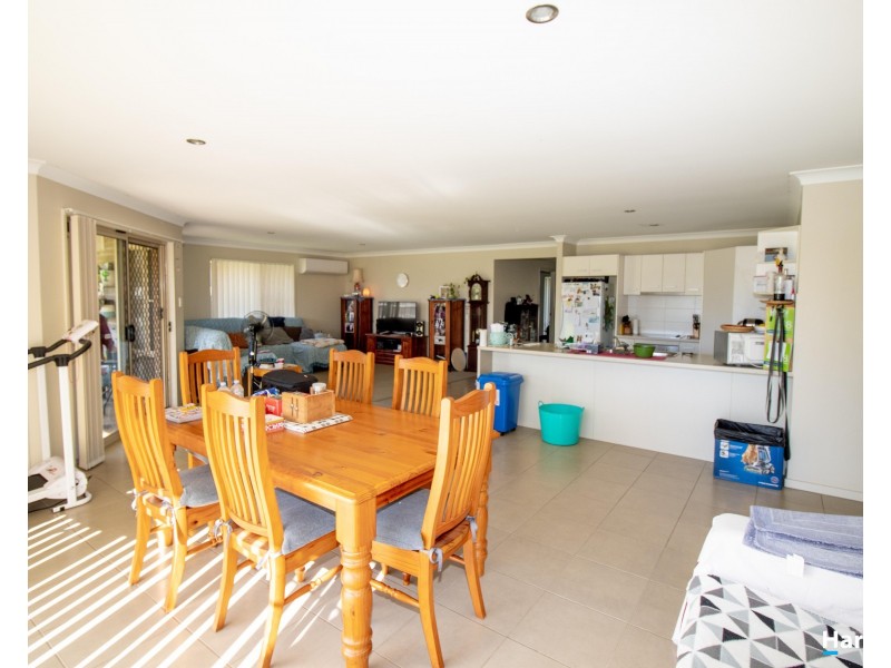 14 Zac Street, Kalkie QLD 4670