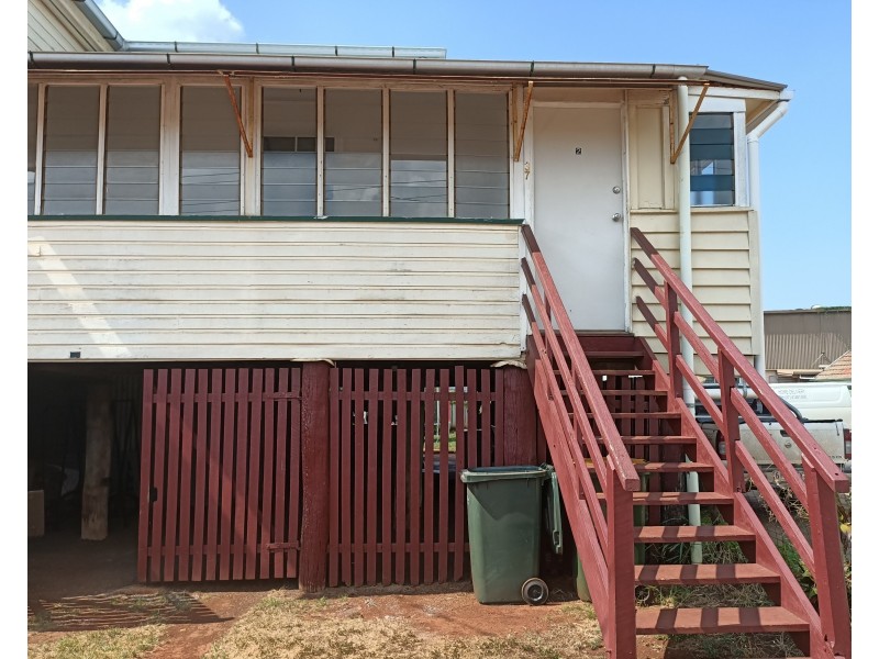 Unit 2/37 Macrossan Street, Childers QLD 4660