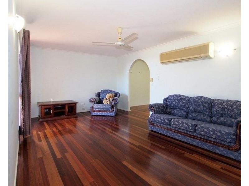 54 Broadhurst Street, Childers QLD 4660